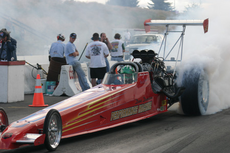 Dragster staging at the 2004 World Finals