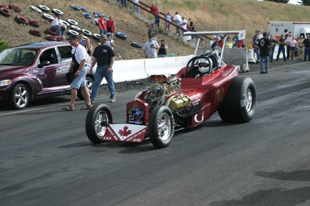Dragster launching at the 2004 AHRA World Finals